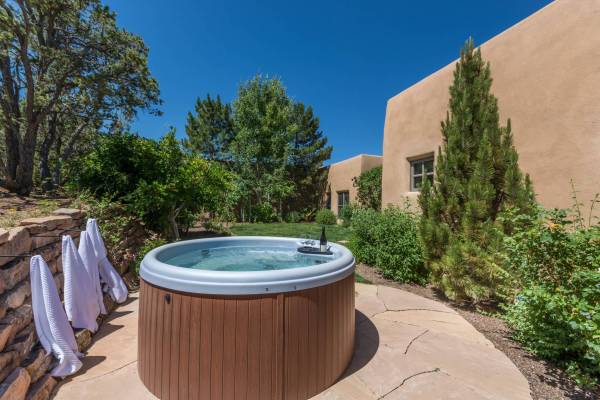 Santa Fe rentals with private hot tub